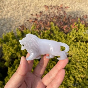 Hand Carved Druzy Agate Lion Carving|Healing Crystal|Druzy Agate Animal Lion Statue Handmade Crystal Lion Gift for Women Kids and Men