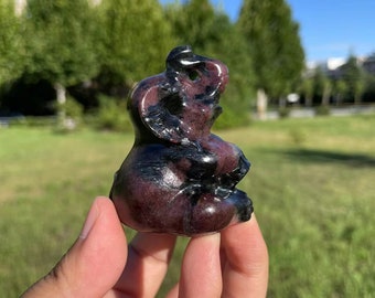 Garnet Elephant Carving: Natural Chakra Healing Crystal GiftCrystal Decor