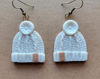 冬帽子 * クリスマス帽子 * ポリマー粘土のダングルイヤリング