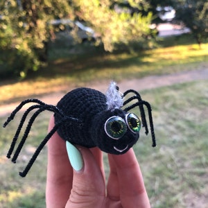 Spider Halloween Decor, Halloween Spider Hangin, Spider Props for Halloween Decorations, halloween party, macrame, halloween gift, spider