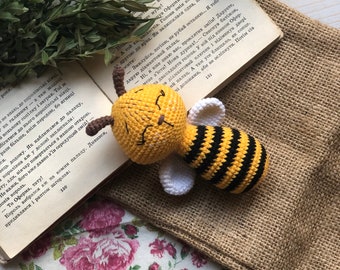 Cute bees shaker rattle first birthday gift, newborn photo props, newborn baby toy, bee toy is baby, rattle toy beautiful gift idea for your