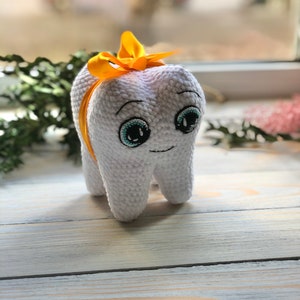 Tooth Fairy, Doctor&#39;s gift, tooth toy, plush toy tooth, crocheted tooth, handmade, gift tooth, Dentist, Dentist toy, baby shower, baby gift.