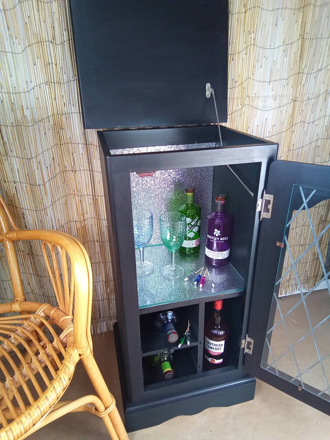 Drinks / Gin / Cocktail / Silver Black