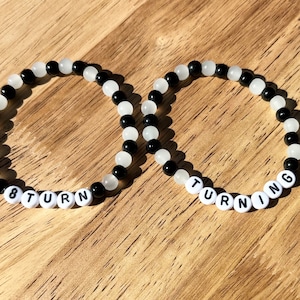 8turn Bracelet-Kpop Bracelet-Customized 8turn Bracelet-Custom Kpop Themed Bead Bracelets-Korean Pop Name Bracelet-Turning Bracelet Kpop