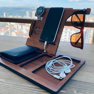 Personalized mens gift, wooden Phone stand, Gift for Boyfriend Gift for Him, Wooden Docking Station ,Anniversary Gifts for Men