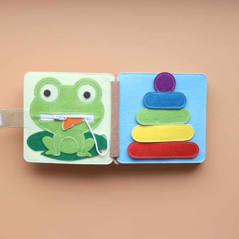 Personalisiertes Geschenk Kinder, Mini Quiet Book Löwe, Busy Book als Baby Geschenk für Geburtstag, Ostergeschenk, Montessori Spielzeug Bild 2