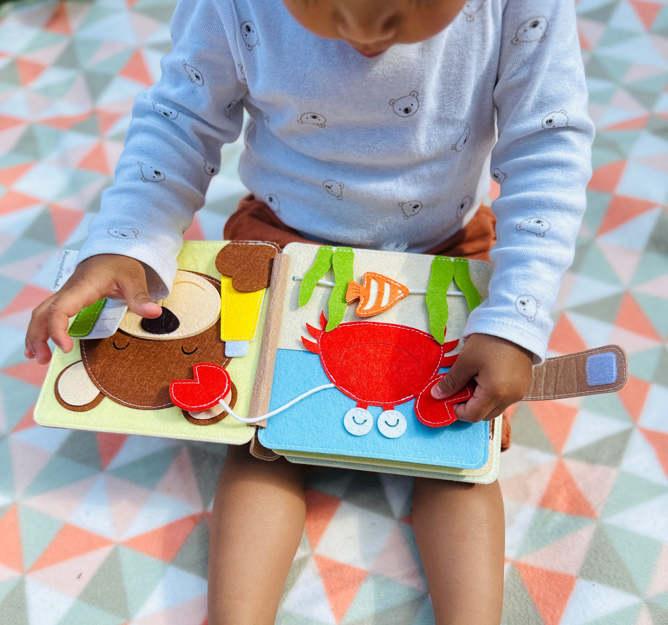 Activity-board Livre bébé Livre bébé en tissu - 2 pièces de livre jouet 0  mois - Livre d'images 3D Livre à sentir Livre à craquer de 0 3 6 mois,  Quiet Book