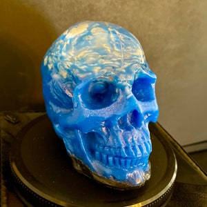 Gothic Resin Skull, Skull Decoration, Skull Birthday Gift, Skull Art, Gothic Art, Skull Sculpture, Blue Skull, Resin Rock Skull, Color Skull