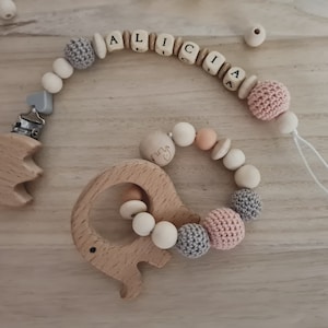Speenketting met naam olifant, lichtgrijs en abrikoos/peachy