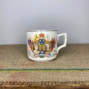 Vintage Commemorative Mug, George V Silver Jubilee 1935