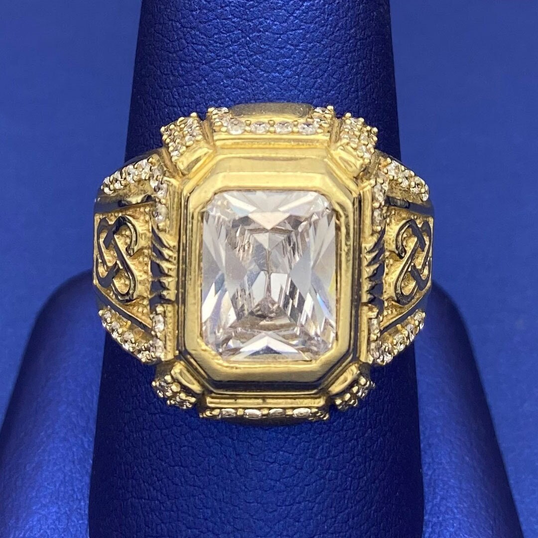 Solid 10k Gold Emerald Ring With Cubic Zirconia Stones Size 10.5 Trendy