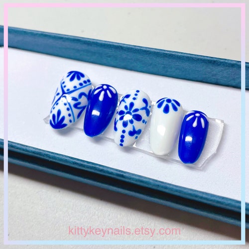 Blue and White Porcelain Tile Art Hand-painted Press-on Nails - Etsy