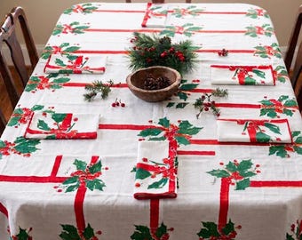 Vintage Christmas Tablecloth Set 6 Matching Napkins Usha Holly Berries Holiday Table Linen
