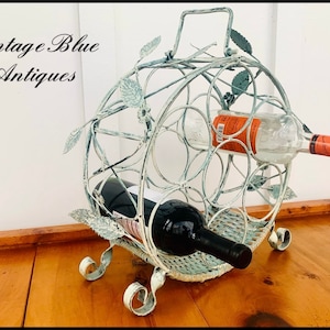 Vintage Round Metal Wine Rack, 7 Standard Bottle Wine Rack with Rattan