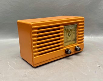 VRS0046 1941 Philco Radio Model PT-25 Restored and Working. FREE Shipping! Vintage Radio Mid Century Radio Tube Radio