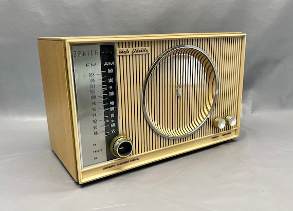 1964 Zenith AM & FM Radio Model C845E. Restored. FREE - Etsy