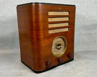 VRS0758 1937 Crosley "Fiver" Radio Restored and Working! Vintage Radio Mid Century Radio Tube Radio
