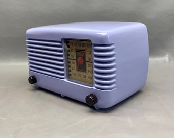 VRS0063 1948 Philco Mid Century Radio Model 48-200.  Beautiful and Restored! FREE Shipping! Vintage Radio Mid Century Radio Tube Radio