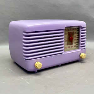 VRS0064 1948 Philco Mid Century Radio Model 48-200.  Beautiful and Restored! FREE Shipping! Vintage Radio Mid Century Radio Tube Radio