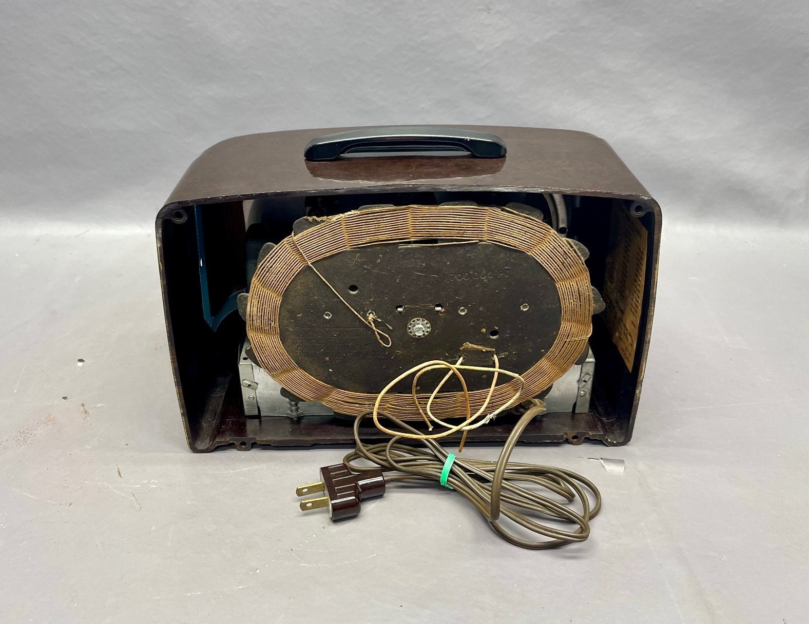 1948 Emerson Radio Model 543. FREE Shipping! Restored and 1948 Emerson Radio Model 543. FREE Shipping! Restored and
