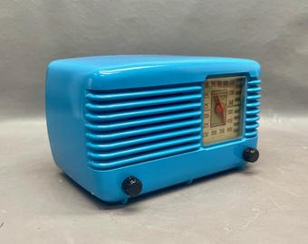 VRS0062 1948 Philco Mid Century Radio Model 48-200.  Beautiful and Restored! FREE Shipping! Vintage Radio Mid Century Radio Tube Radio