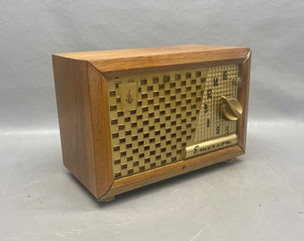 VRS0138 1954 Emerson Radio Model 779.  Restored and working. Mid Century Radio.  FREE Shipping.  Antique Radio. Vintage Radio.