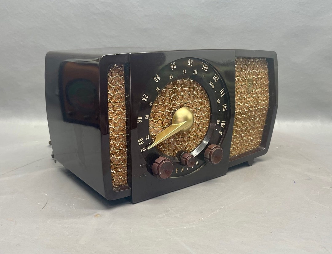 1951 Zenith AM & FM Bands Radio Restored and Working. FREE - Etsy