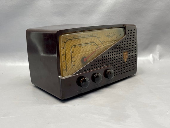 Rare 1950 Gold Dial Zenith Bakelite Case AM & FM Bands Radio. | Etsy