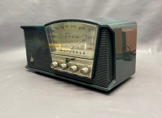 aquí Prisionero brillo 1960 Motorola AM/FM Bands Atomic Era Radio. Beautiful and - Etsy Denmark