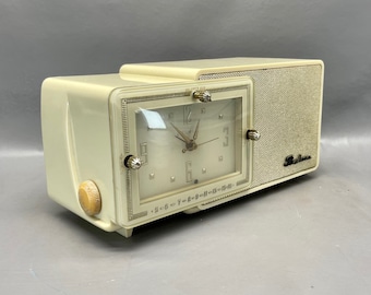 VRS0214 1957 Bulova Clock Radio Restored and Working. Iconic Styling! FREE Shipping! Vintage Radio Mid Century Radio Tube Radio