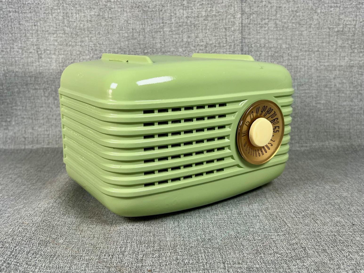 VRS0548 1952 Westinghouse Mid Century Radio. Beautiful, Restored