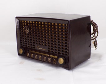 VRS0134 1952 Emerson Radio Model 653 Restored and Working Vintage Radio Mid Century Radio Tube Radio