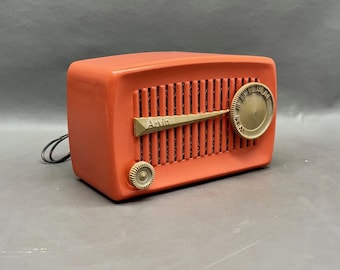 VRS0096 1955 Metal Case Arvin Mid Century Radio Model 840T.  Beautiful and Restored! FREE Shipping! Vintage Radio Tube Radio
