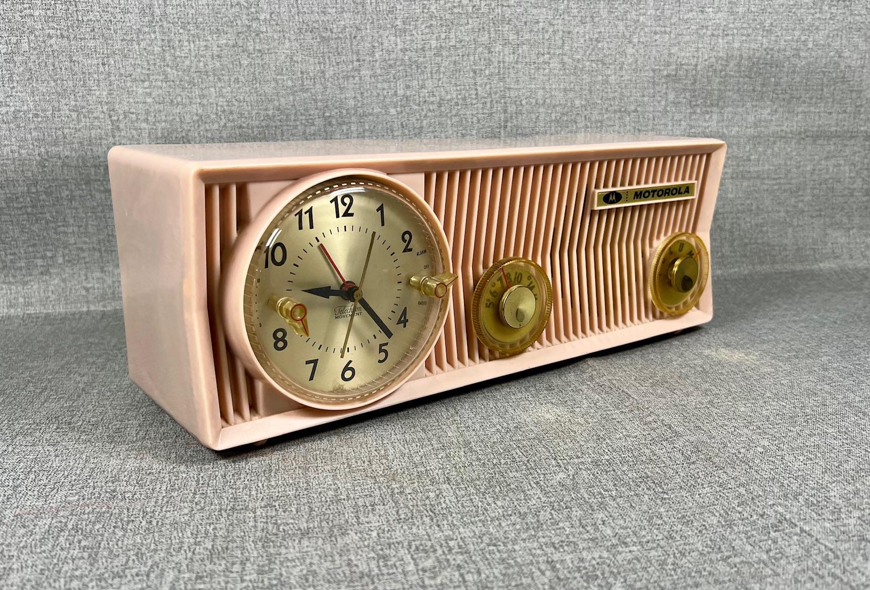 Vintage Motorola Clock Radio - Etsy