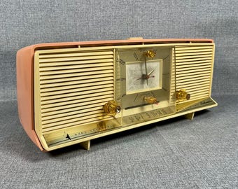 VRS0534 1959 Silvertone Clock Radio. Original Coral and Ivory Color. Restored and Working.  FREE Shipping! Vintage Radio Mid Century Radio