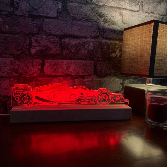 Lampe de chevet - Veilleuse Tactile Formule 1 F1 C. Leclerc Lampe 3D LED  illusion, Idée cadeau Noël anniversaire garçon et fille Lampe de nuit  chambre d'enfant ou adulte TOP : 