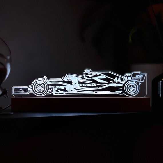 Lampe LED Lewis Hamilton Mercedes veilleuse, décoration d'intérieur,  Formule 1, cadeaux F1, Mercedes F1, cadeaux F1 pour lui, lampe F1, lumière  LED F1 -  France