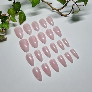 Glazed Donut Press On Nails, Full Set of 22
