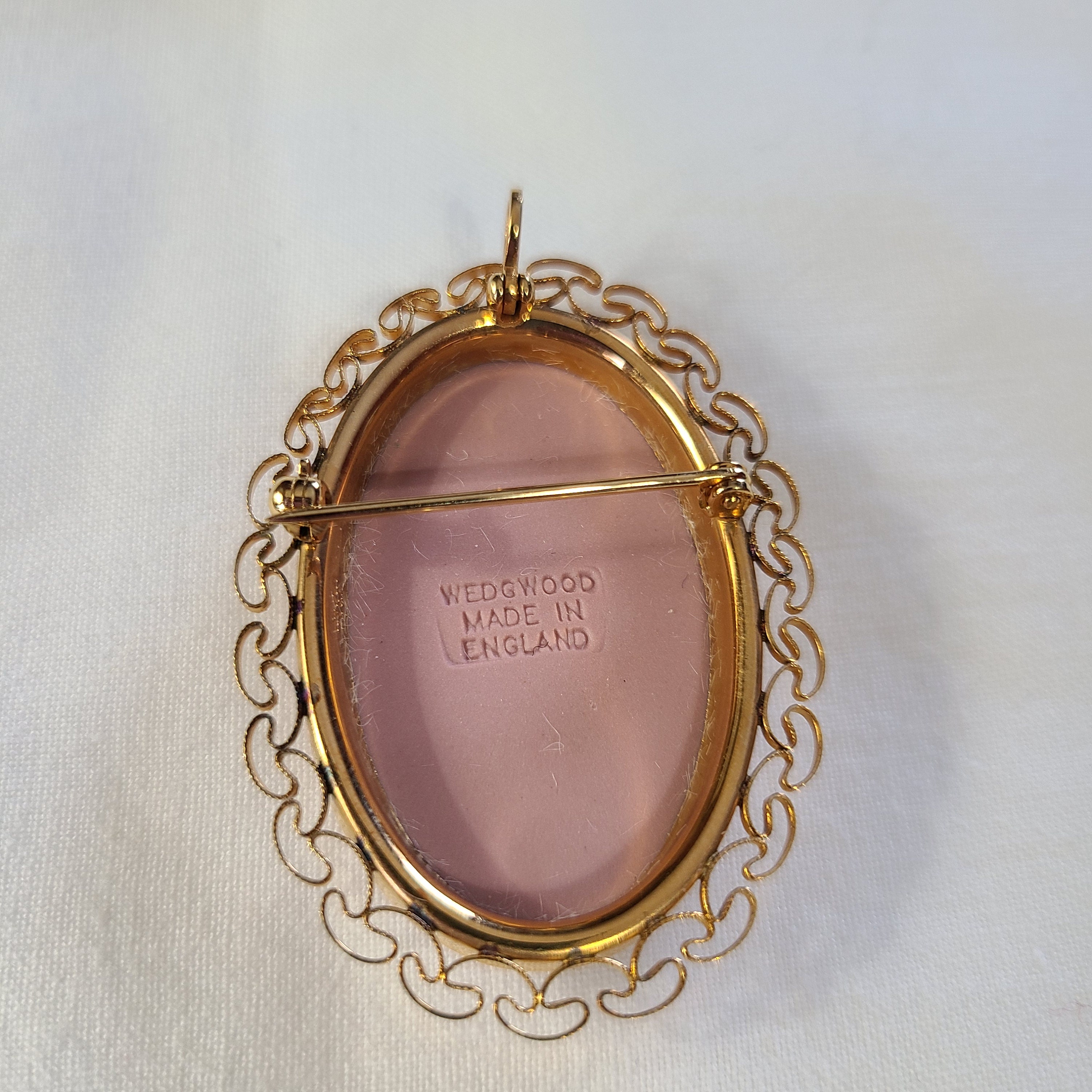 Vintage Wedgwood Pink Brooch/Collier Etsy