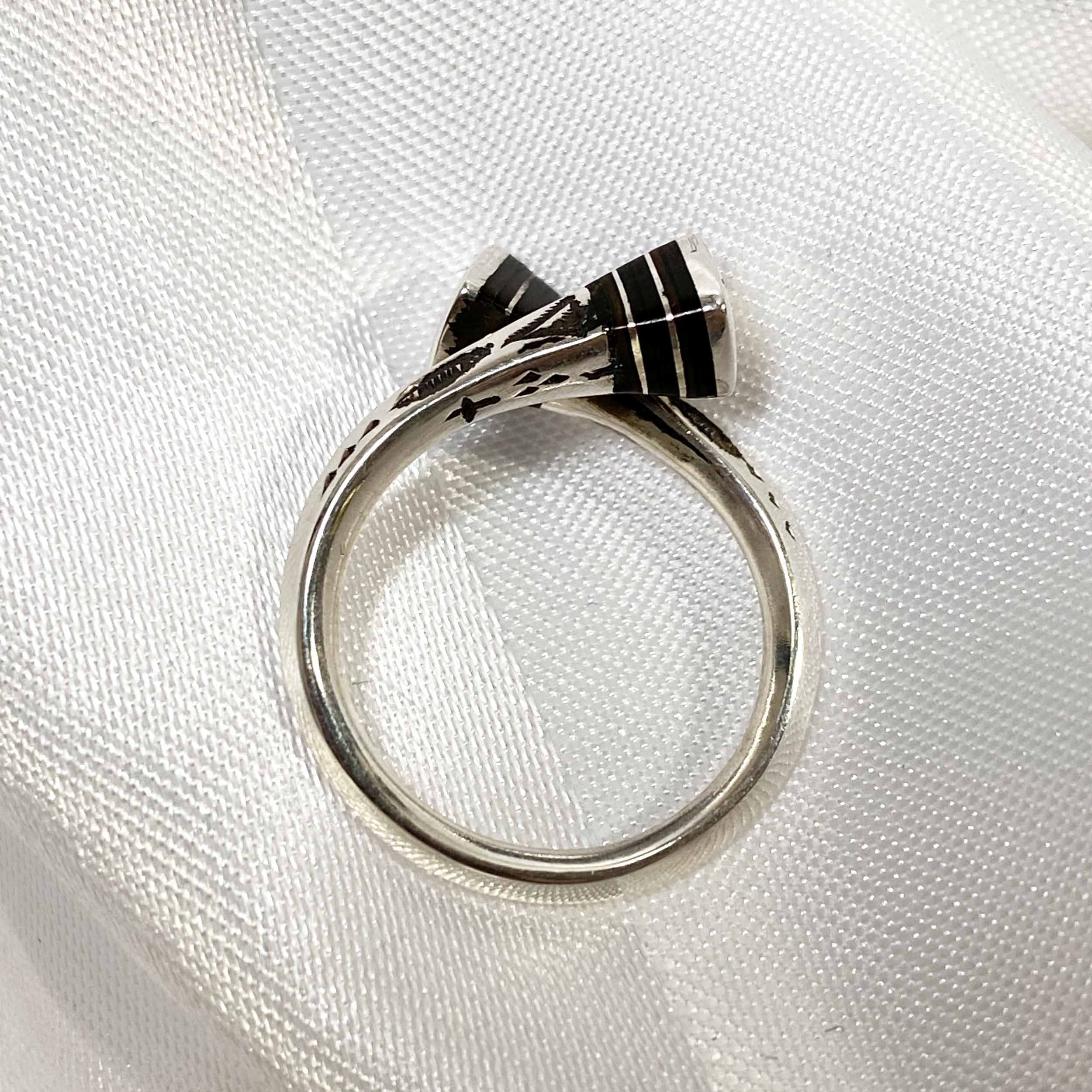 Adjustable Touareg Crossed Ring in Silver and Timidwa Ebony