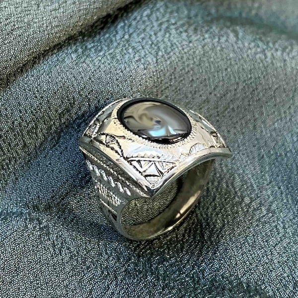 Bague Touareg en argent massif et hématite