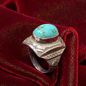 Touareg ring in solid silver and turquoise