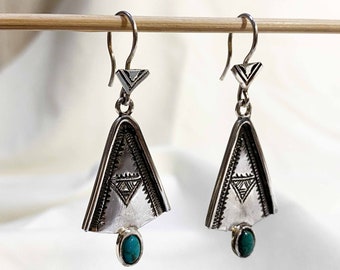 Touareg drop earrings in solid silver and turquoise