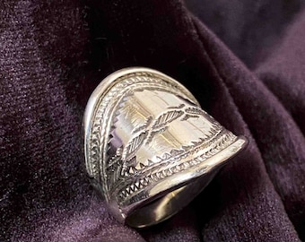 Adjustable Modern Cross Tuareg Ring in Silver and Timidua