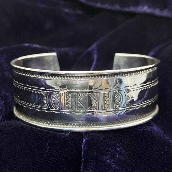 Touareg Adrise Tenere Bracelet in Solid Silver - Etsy