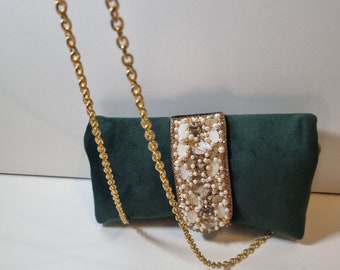Unique make up bag -beautiful forest green velvet. Available in two colours. Can be used as a handbag with a detachable chain.