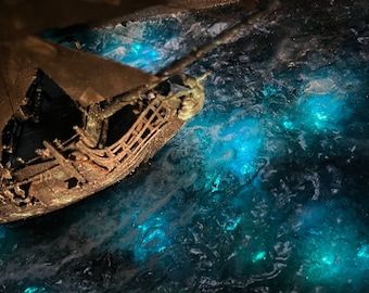 Epoxy Decor Ship Black Pearl Ship Model Pirates of The Caribbean Ship Model Handmade Prop Replica Movie Memorabilia of Jack Sparrow