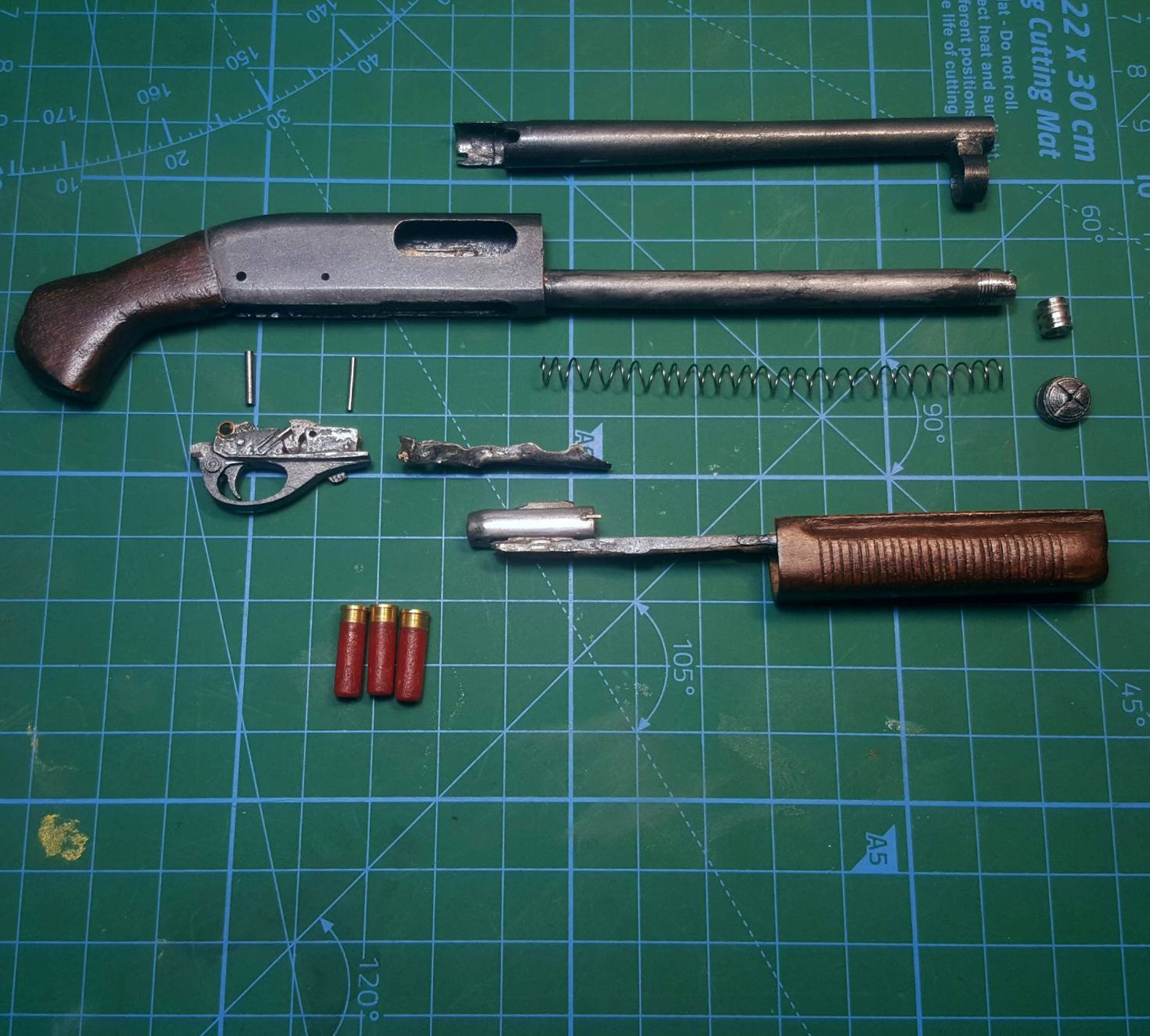 Functional Joker Shotgun Remington 870 1/6 and 1/4 Sc. Etsy