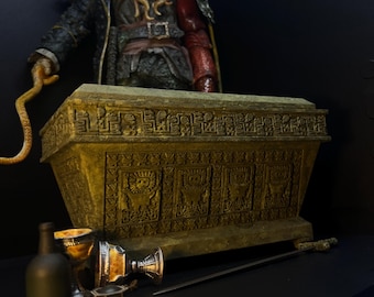 1/6 Hot Toys Scale Aztec Gold Chest Miniature from Pirates of the Caribbean