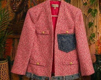 Blazer de tweed rosa reciclado / Chaqueta vaquera con parches / Blazer único y llamativo / Chaqueta estructurada femenina / Moda sostenible